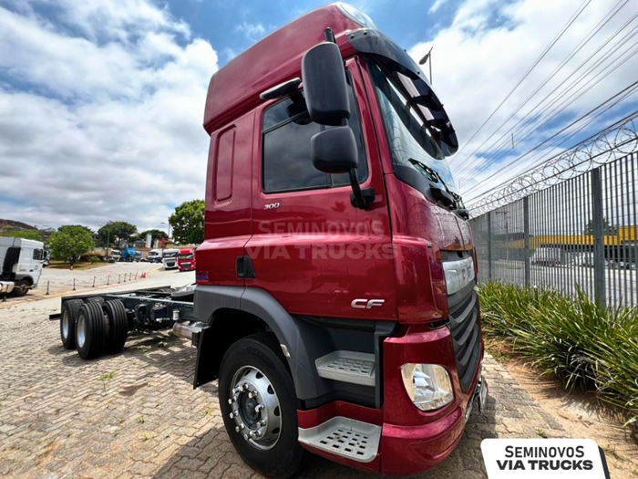 DAF-CF-CF FAS 300 6x2 Sleep. Cab Aut (Die)(E5)