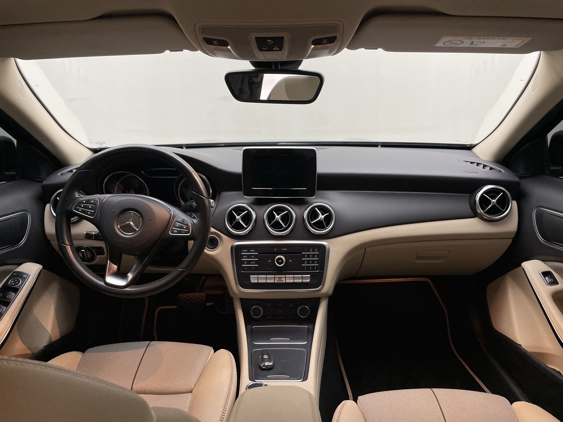 GLA 200 Style 1.6 TB 16V/Flex Aut.