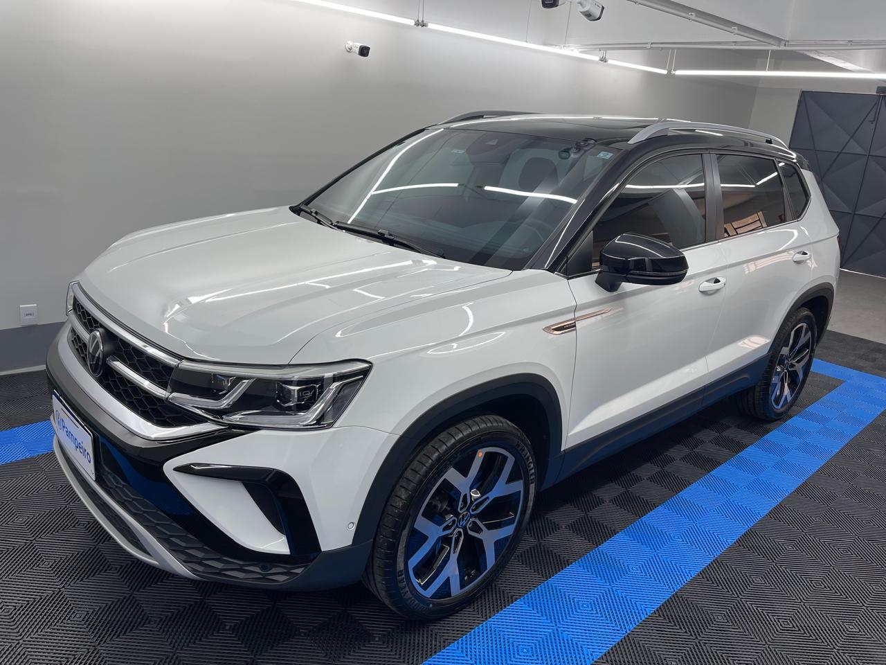 TAOS Highline 1.4 250 TSI Flex Aut.