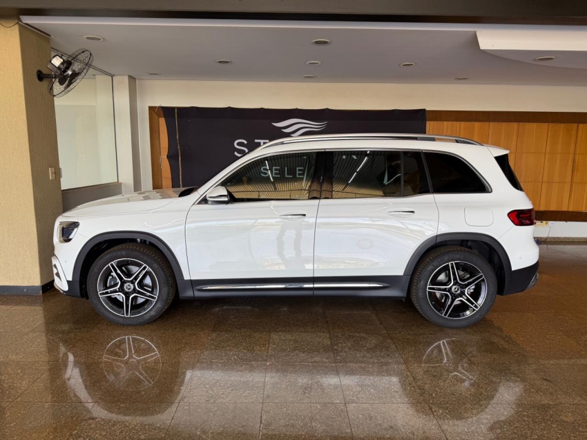 Mercedes-Benz-GLB 220-2.0 4M AMG LINE