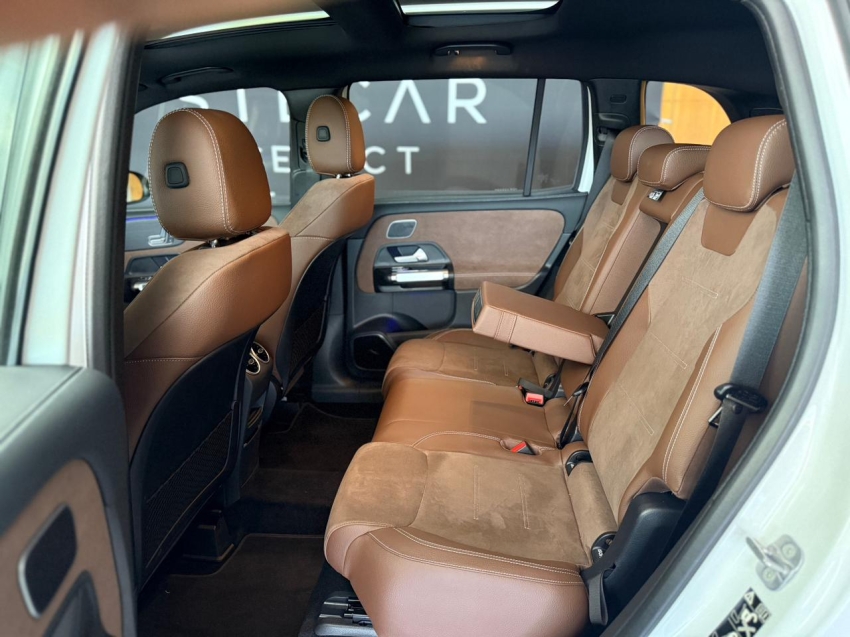 Mercedes-Benz-GLB 220-2.0 4M AMG LINE