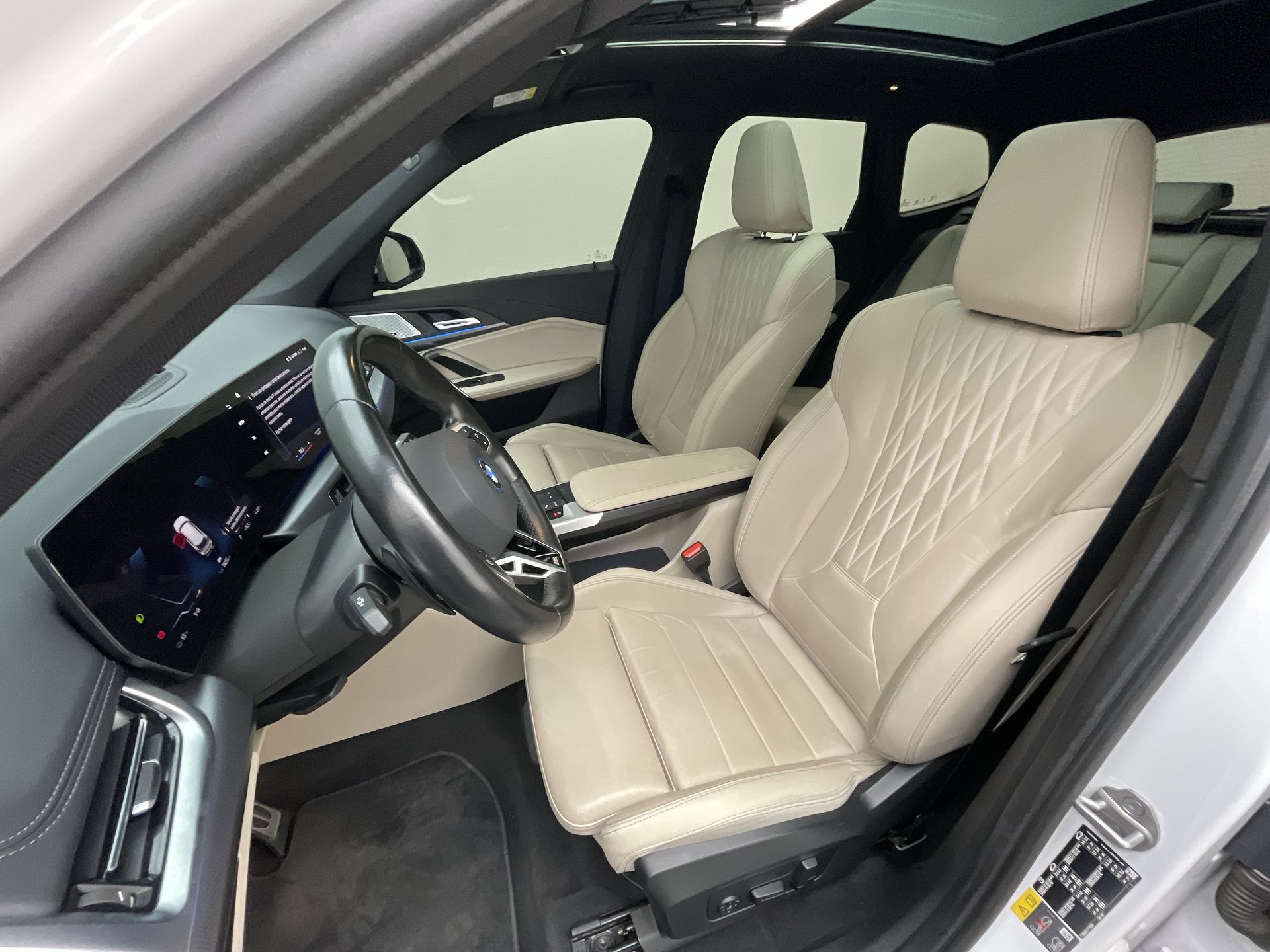 iX 1 xDrive 30 M Sport (Elétrico)