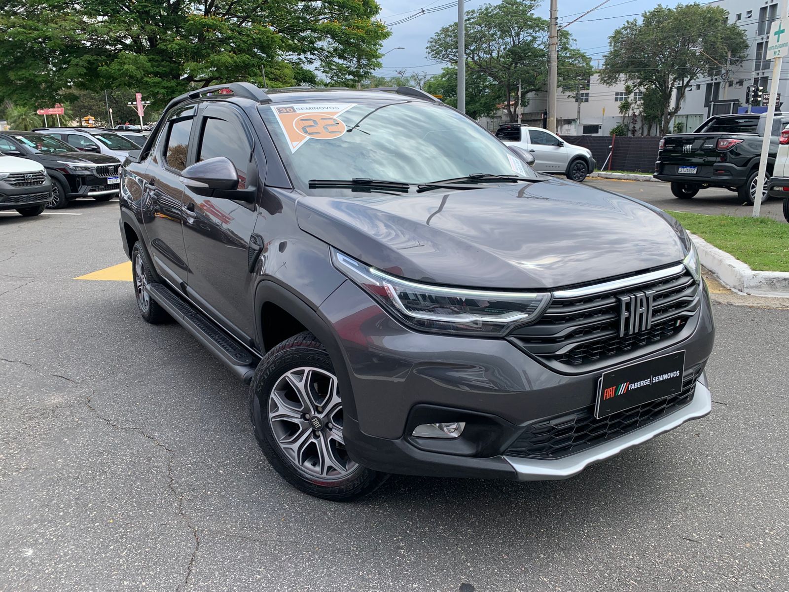 Strada Volcano 1.3 Flex 8V CD