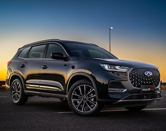 Novas rodas de liga leve diamantadas 19”.