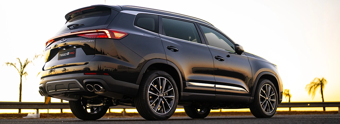 Novas lanternas traseiras Dynamic Rear e brake light estilizado.