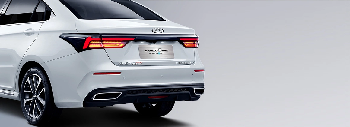 Lanternas traseiras de LED com setas dinâmicas.