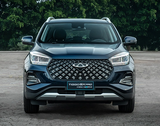 Grade com exclusivo design Diamond, com detalhes cromados