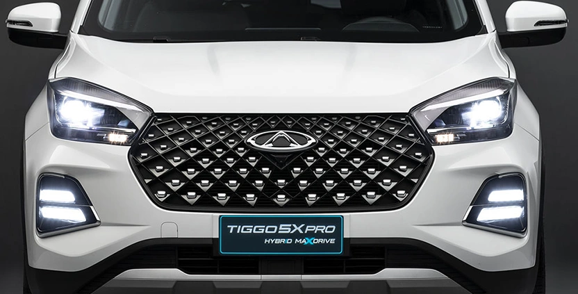 DRL (luz de posição diurna) em LED.