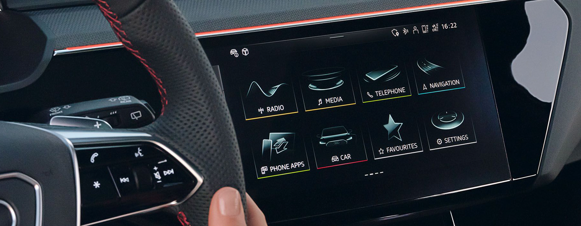 Central de multimídia do modelo SQ8 Sportback e-tron