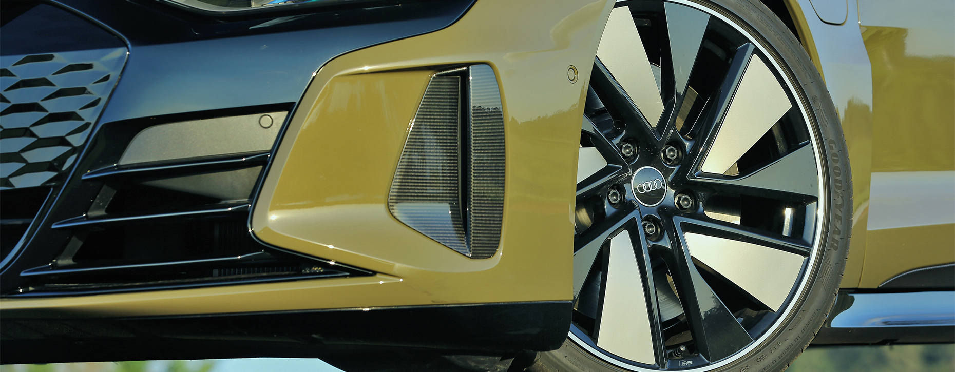 Detalhes do exterior do modelo RS e-tron GT