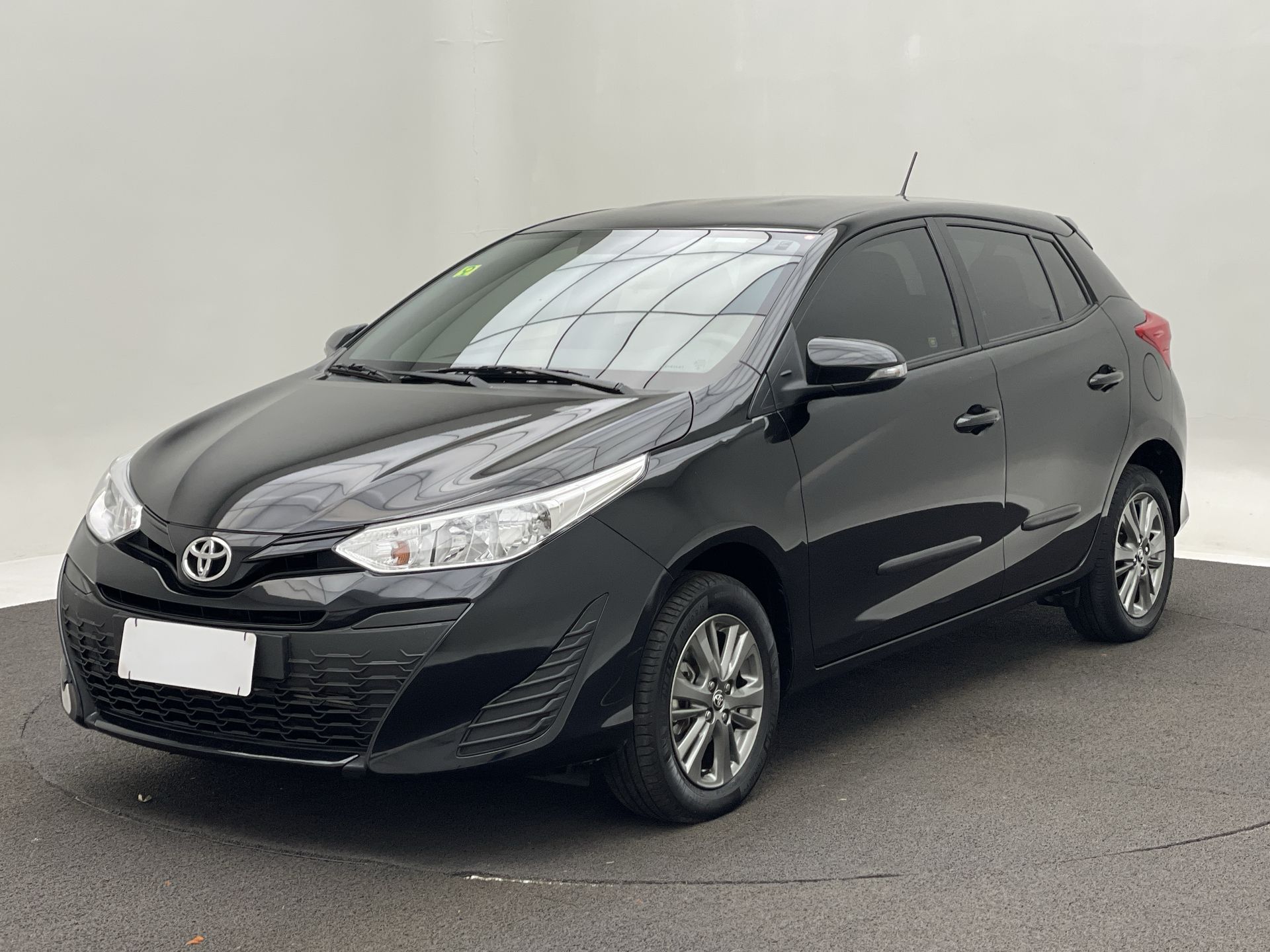 YARIS XL Plus Con. 1.5 Flex 16V 5p Aut.