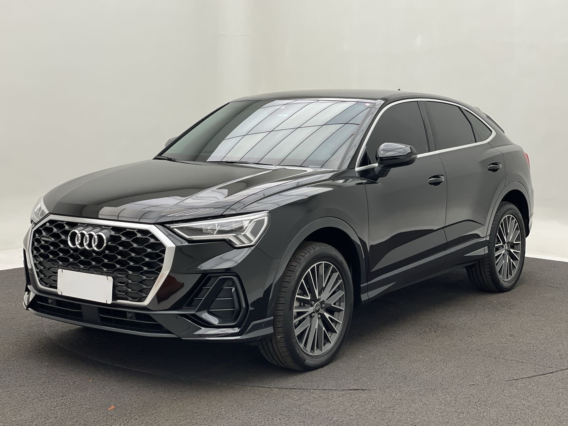 Q3 SPB Performance 2.0 TFSI Tipt. Quatt.