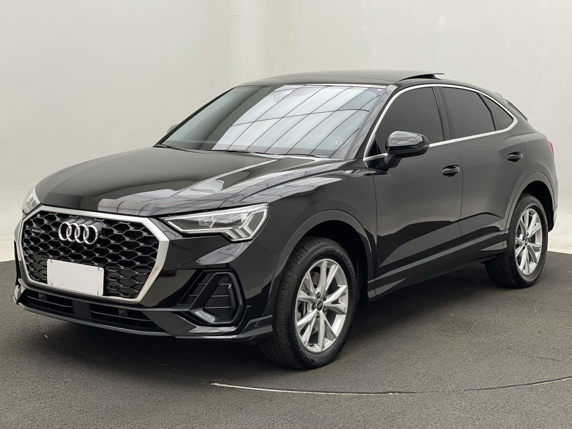 Q3 SPB Performance 2.0 TFSI Tipt. Quatt.