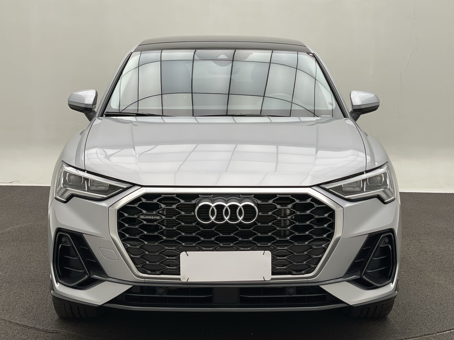 Q3 SPB Performance 2.0 TFSI Tipt. Quatt.