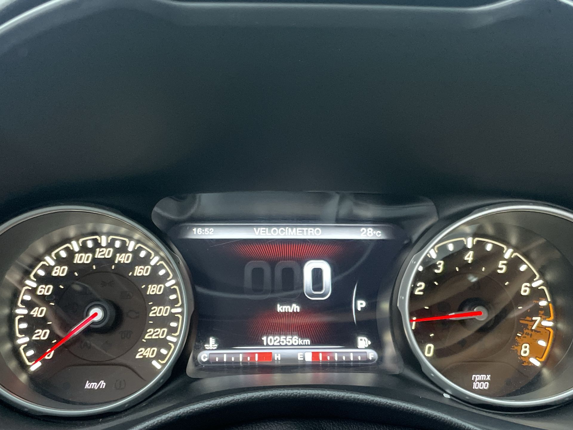 Toro Volcano 2.4 16V Flex Aut.