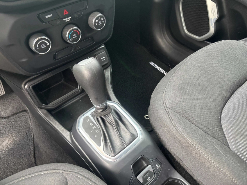 Jeep-RENEGADE-1.8 16V FLEX SPORT 4P AUTOMÁTICO