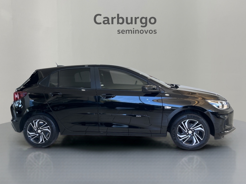 GM - Chevrolet-ONIX-1.0 FLEX LT MANUAL