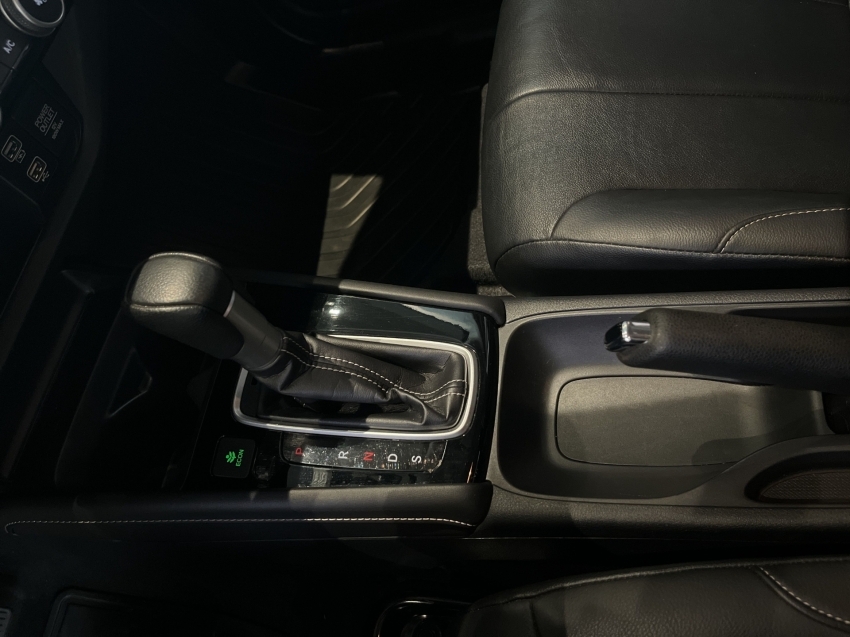 Honda-CITY-1.5 i-VTEC FLEX HATCH EXL CVT