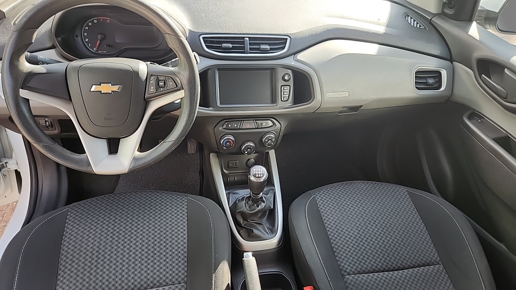 GM - Chevrolet-ONIX-1.0 MPFI LT 8V FLEX 4P MANUAL