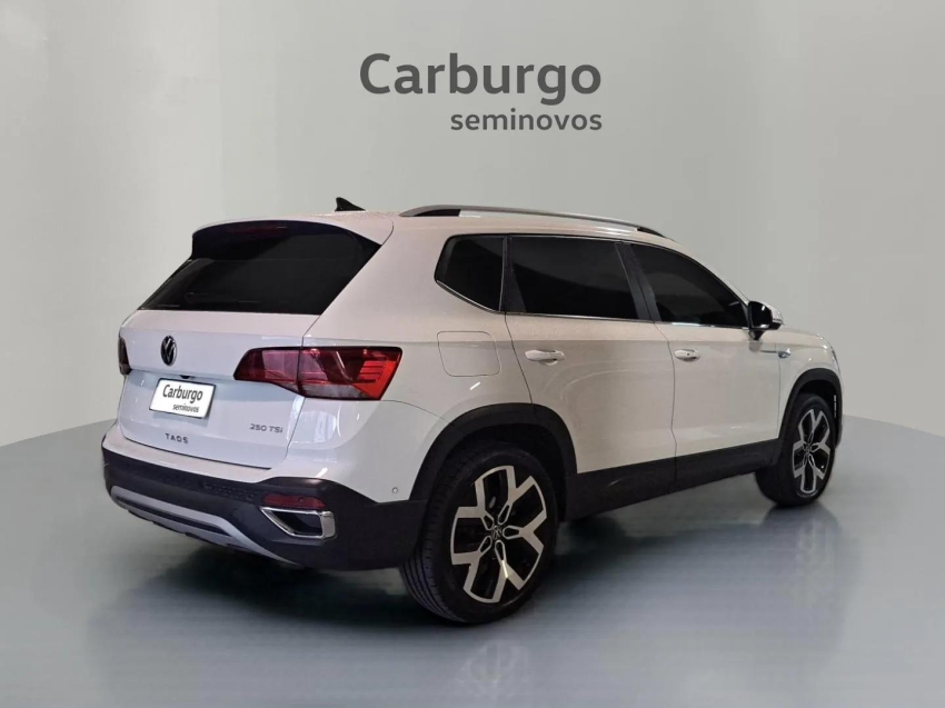 VW - Volkswagen-TAOS-1.4 250 TSI TOTAL FLEX HIGHLINE AUTOMÁTICO