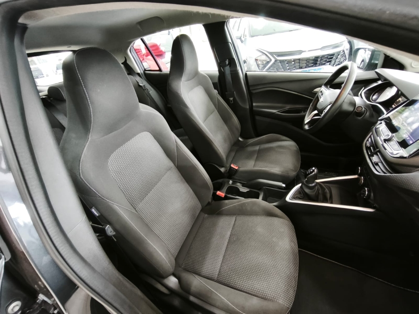 GM - Chevrolet-ONIX-1.0 FLEX LT MANUAL