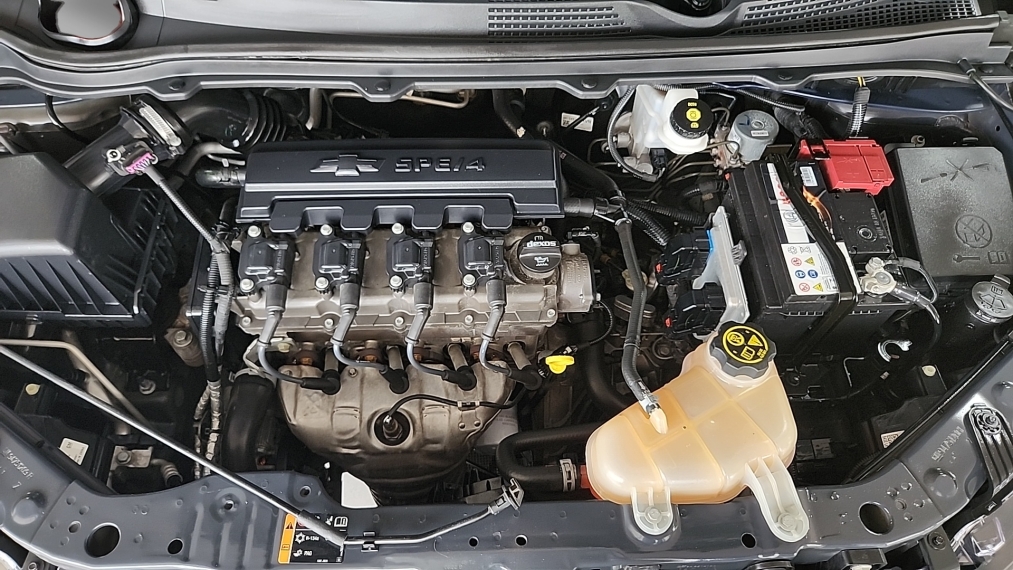 GM - Chevrolet-ONIX-1.4 MPFI LT 8V FLEX 4P MANUAL