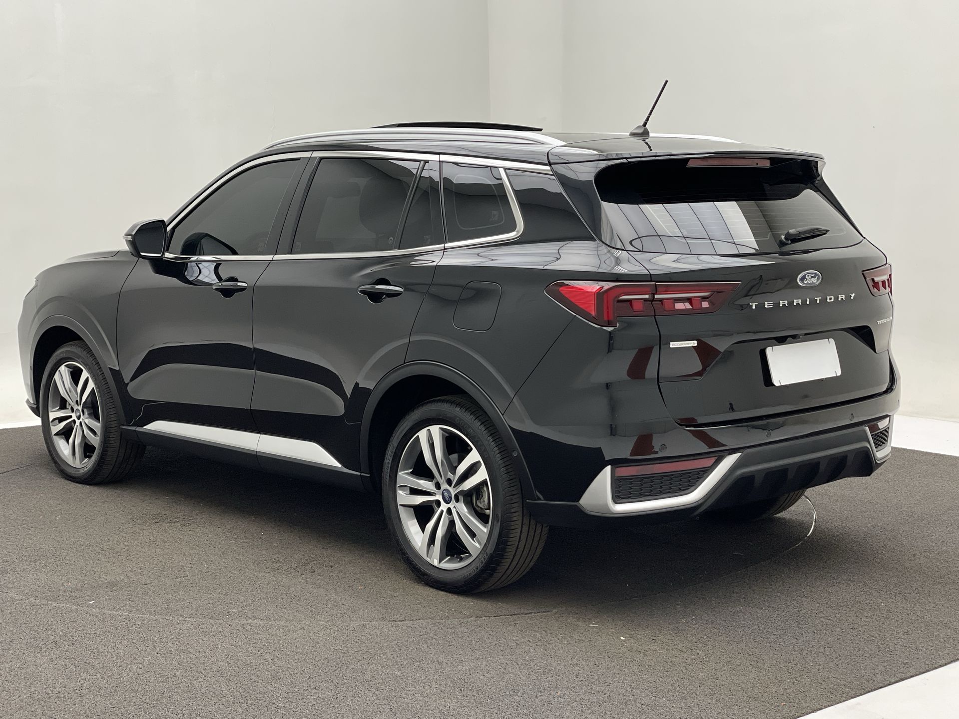 TERRITORY Titanium 1.5 GTDi EcoBo. Aut.