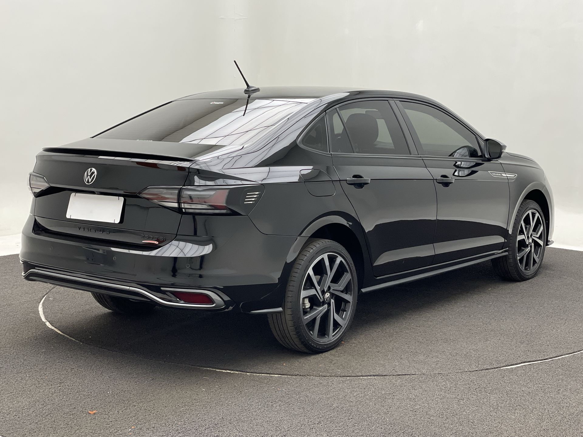 VIRTUS Exclusive 250TSI 1.4 Flex 16V Aut