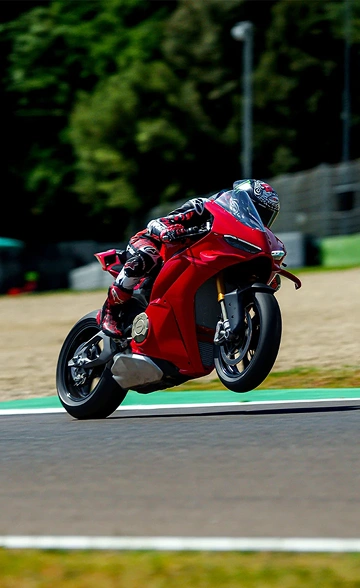 banner Panigale V4