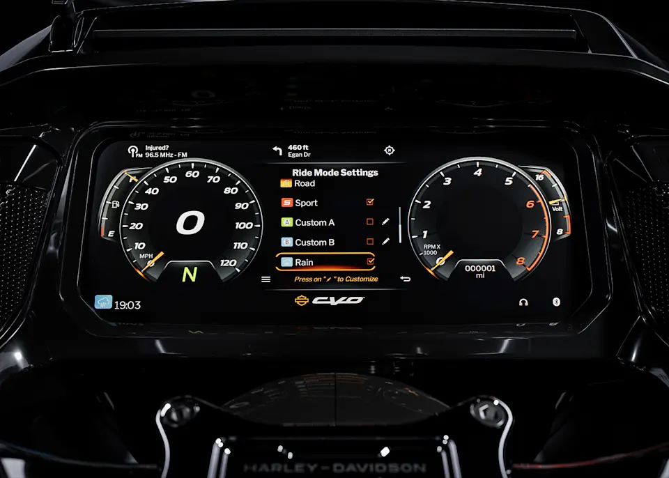 CVO™ Road Glide™ 2025
