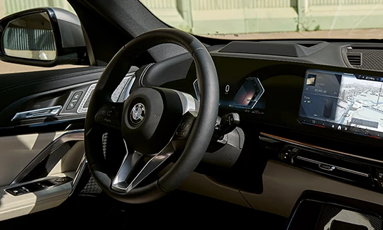 DESTAQUES NO INTERIOR DO NOVO BMW X1.