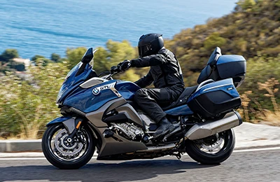 imagem Motor de seis cilindros de nível superior.