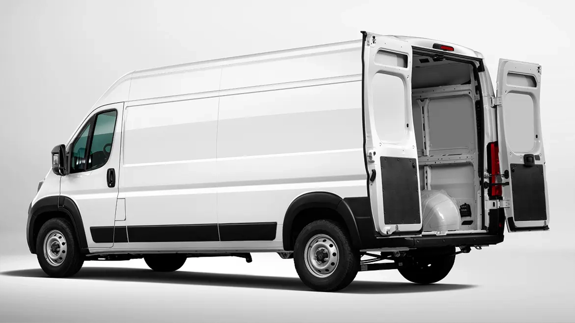 PORTAS TRASEIRAS COM ABERTURA DE 270°​