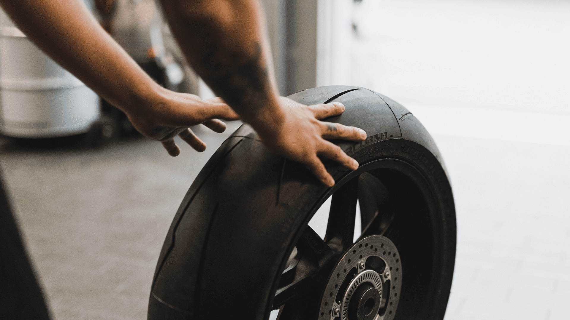 imagem pneus motorrad