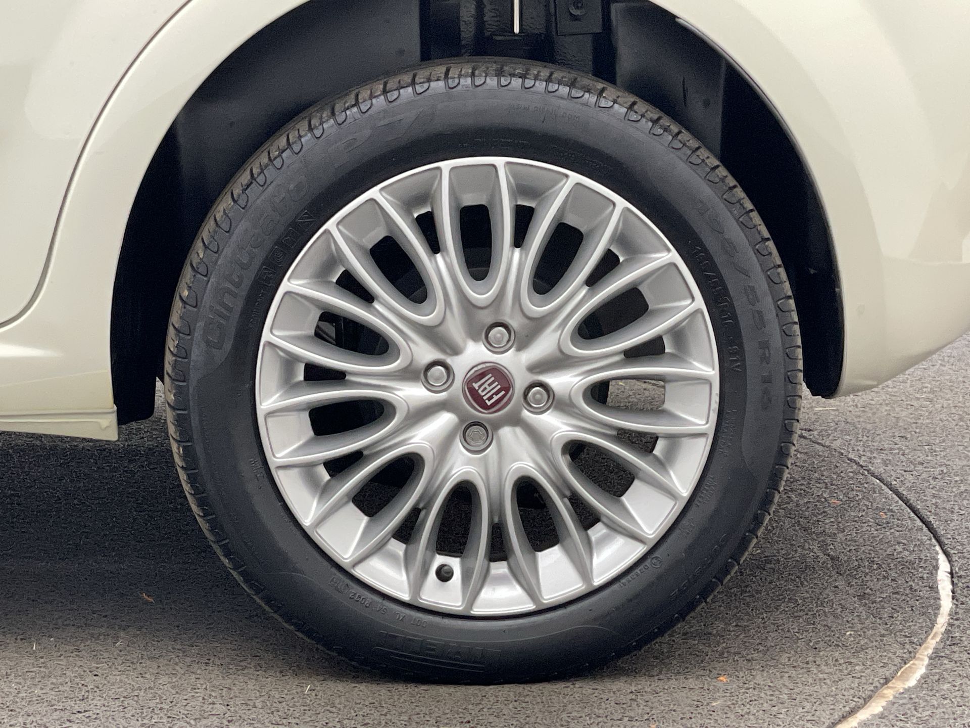 Punto ESSENCE 1.6 Flex 16V 5p