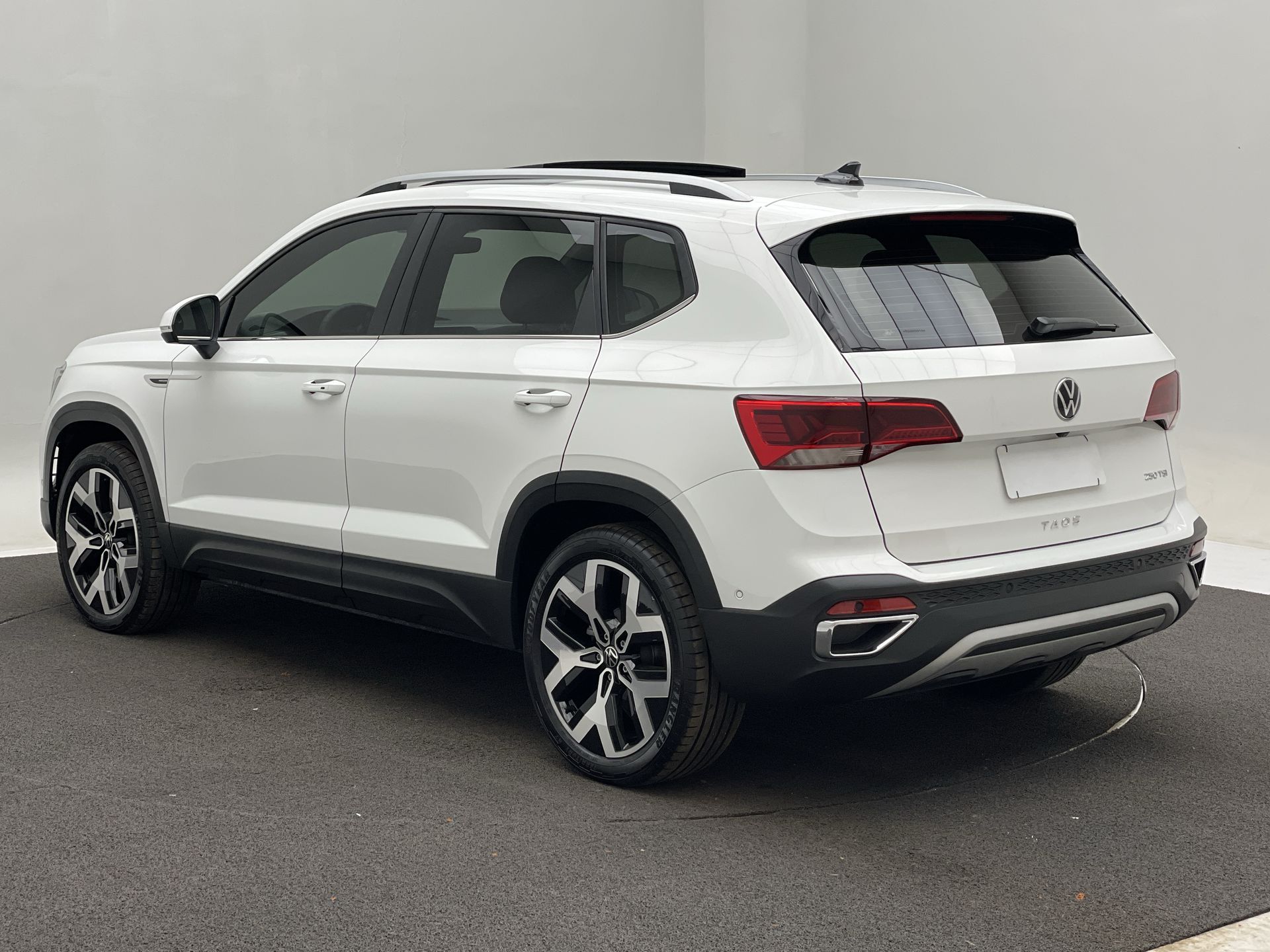 TAOS Highline 1.4 250 TSI Flex Aut.