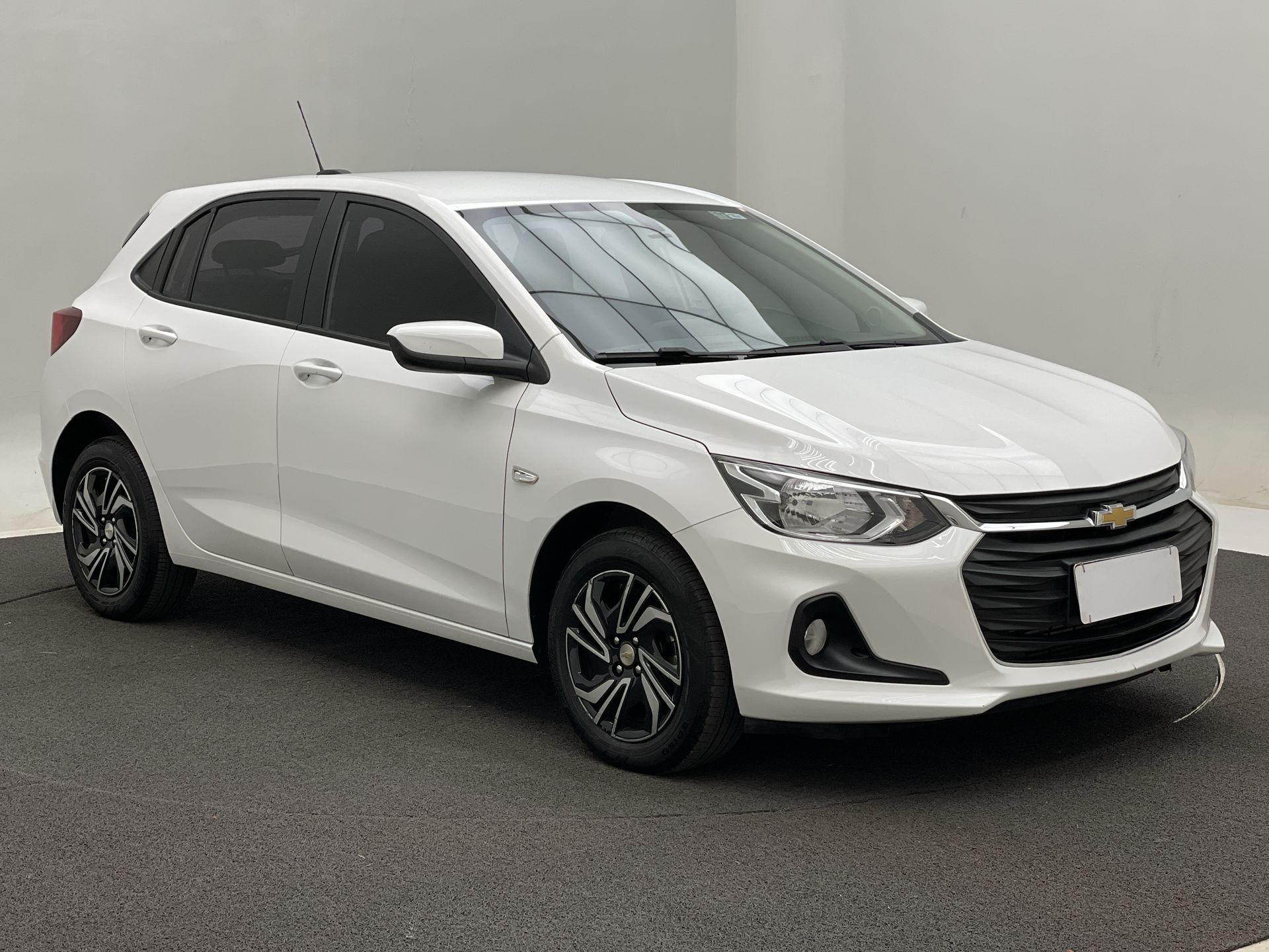 ONIX HATCH LT 1.0 12V Flex 5p Mec.