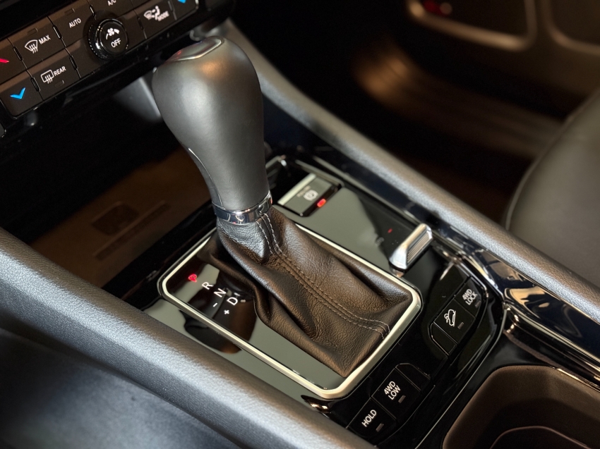 Jeep-COMPASS-2.0 HURRICANE 4 TURBO GASOLINA BLACKHAWK AT9