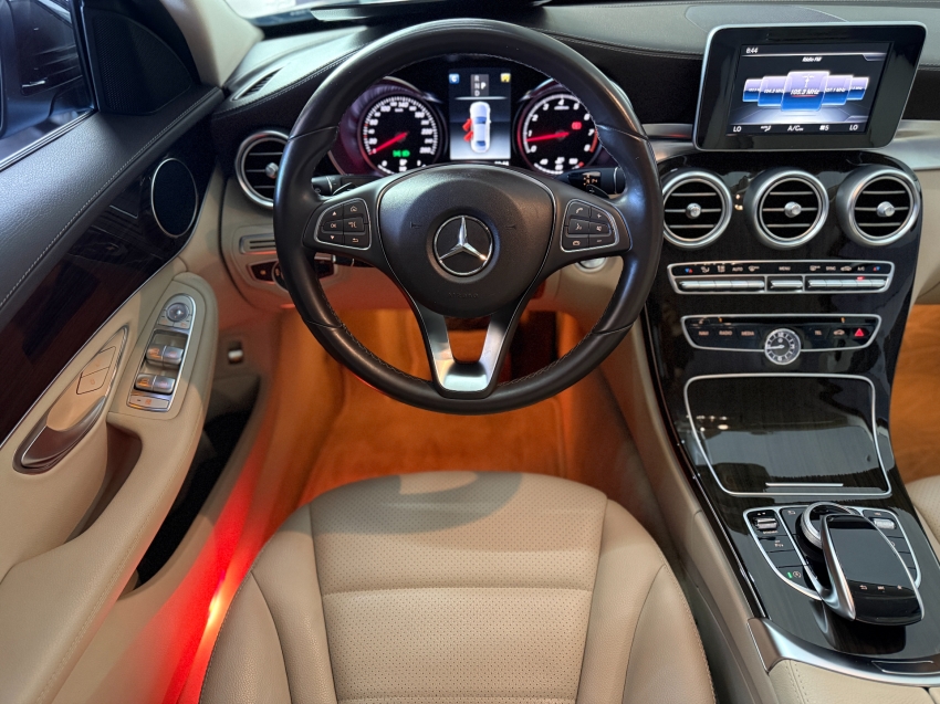 Mercedes-Benz-C 180-1.6 CGI FLEX EXCLUSIVE 9G-TRONIC