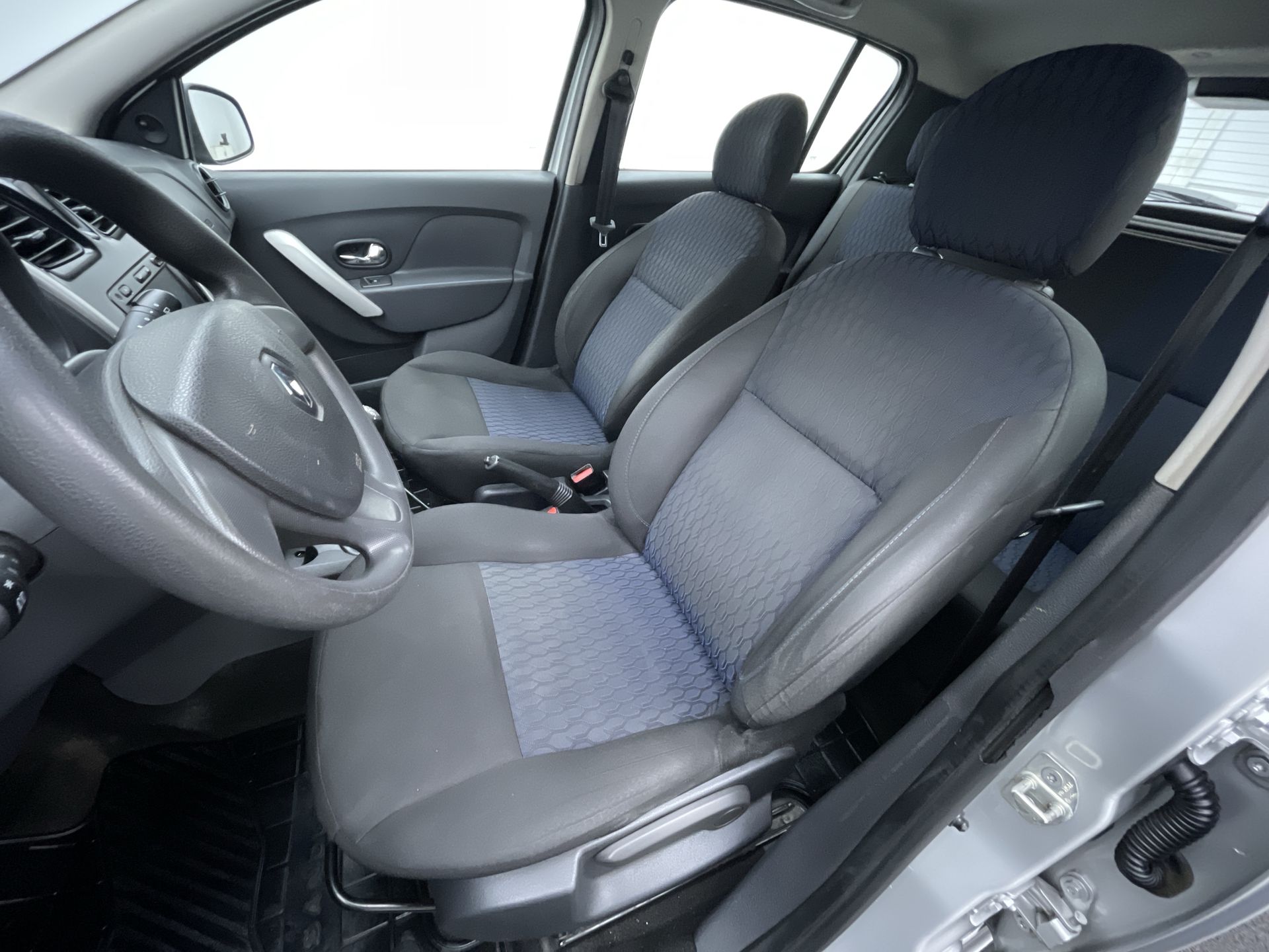 SANDERO Expression Hi-Flex 1.6 8V 5p