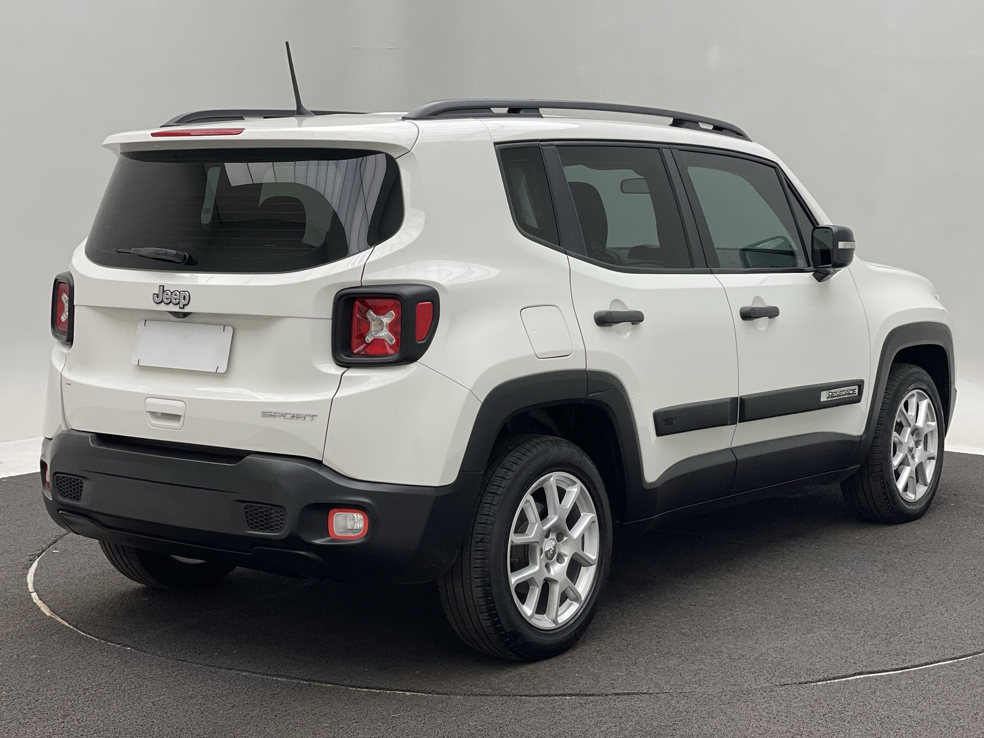 Jeep-RENEGADE-Renegade Sport 1.8 4x2 Flex 16V Aut.