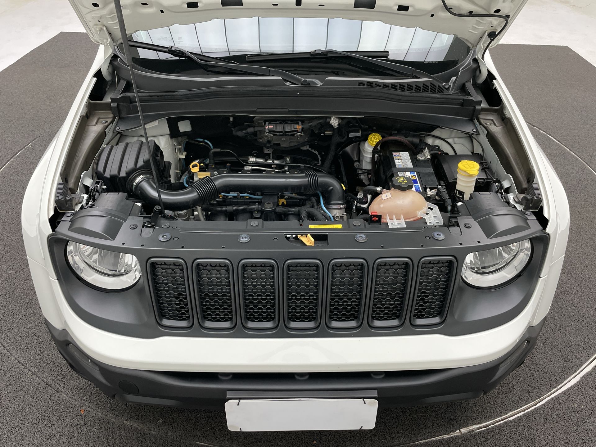 Jeep-RENEGADE-Renegade Sport 1.8 4x2 Flex 16V Aut.
