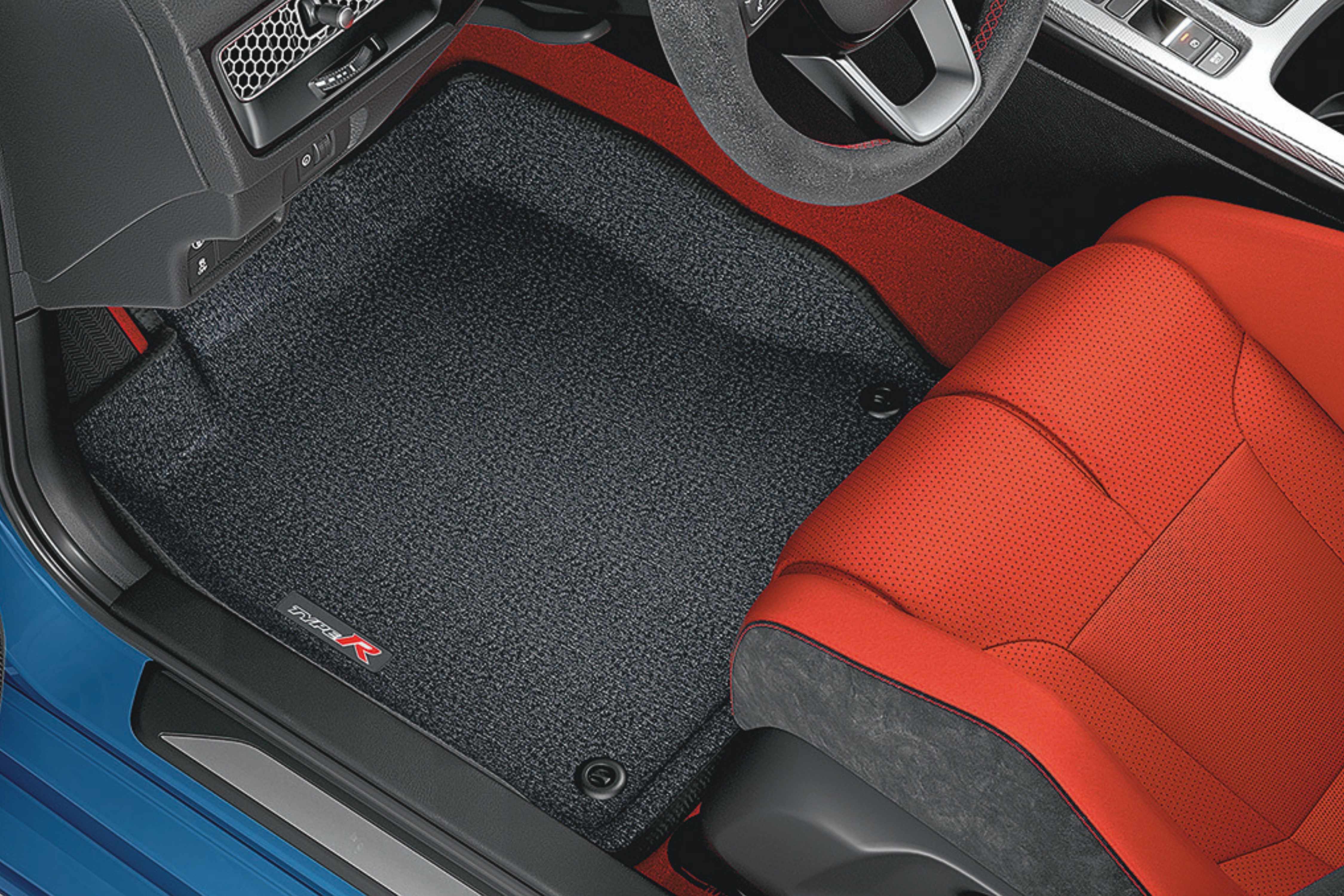 TAPETE DE CARPETE COM BORDAS ELEVADAS