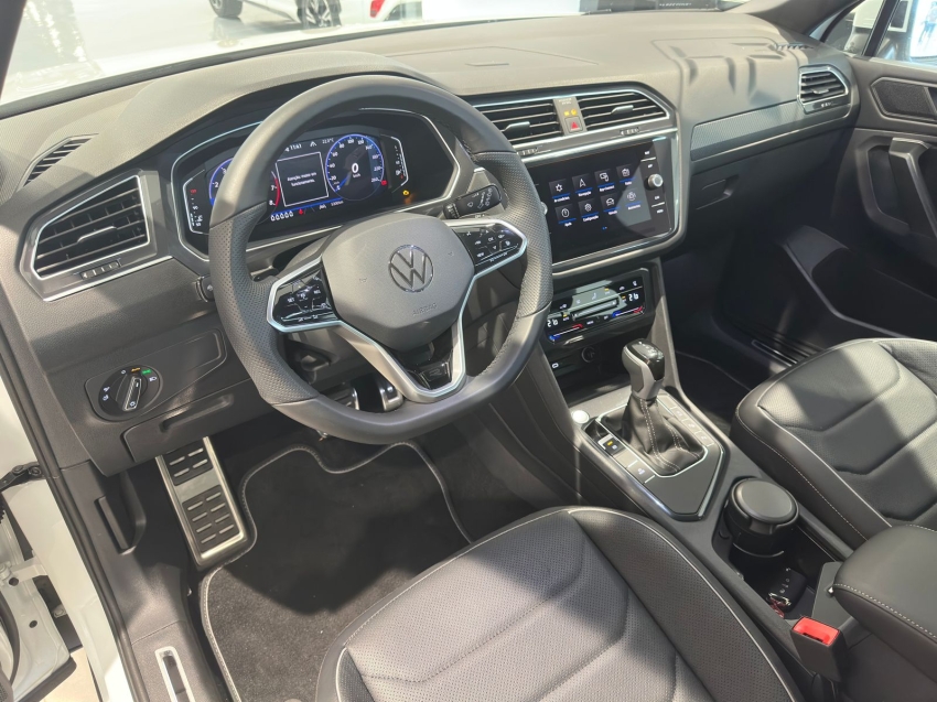 VW - Volkswagen-TIGUAN-2.0 300 TSI GASOLINA ALLSPACE R-LINE AUTOMÁTICO