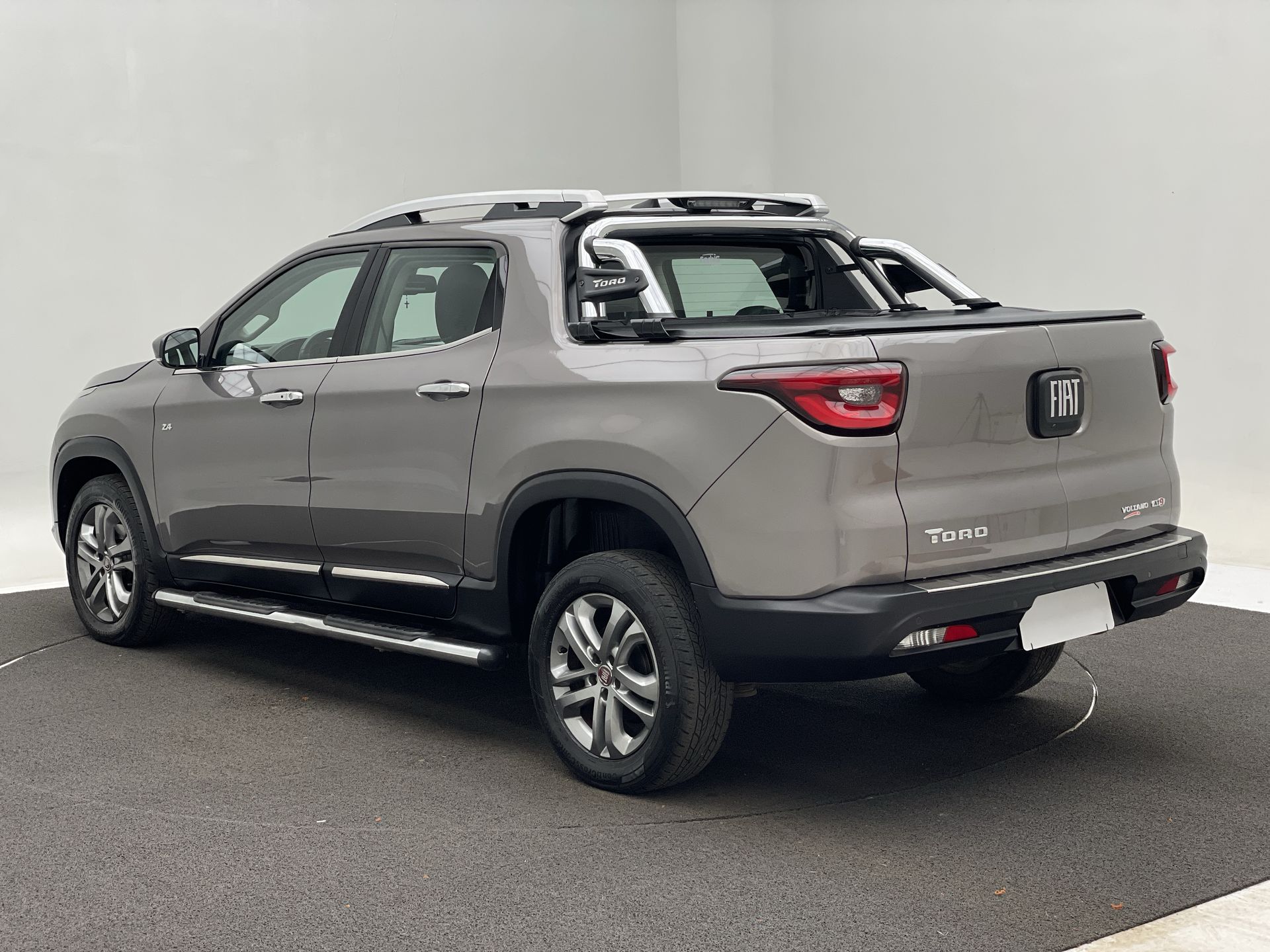 Toro Volcano 2.4 16V Flex Aut.