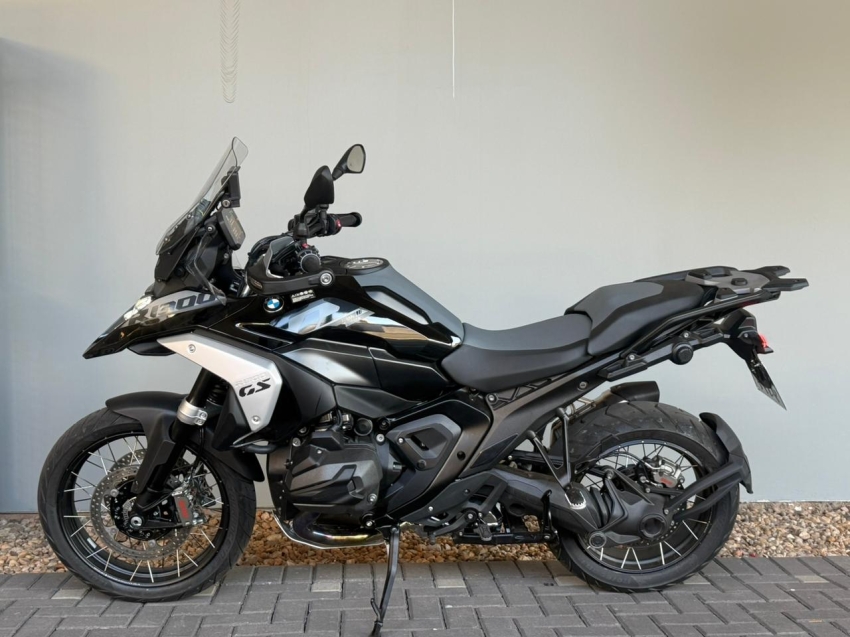 BMW R 1300 GS TRIPLE BLACK