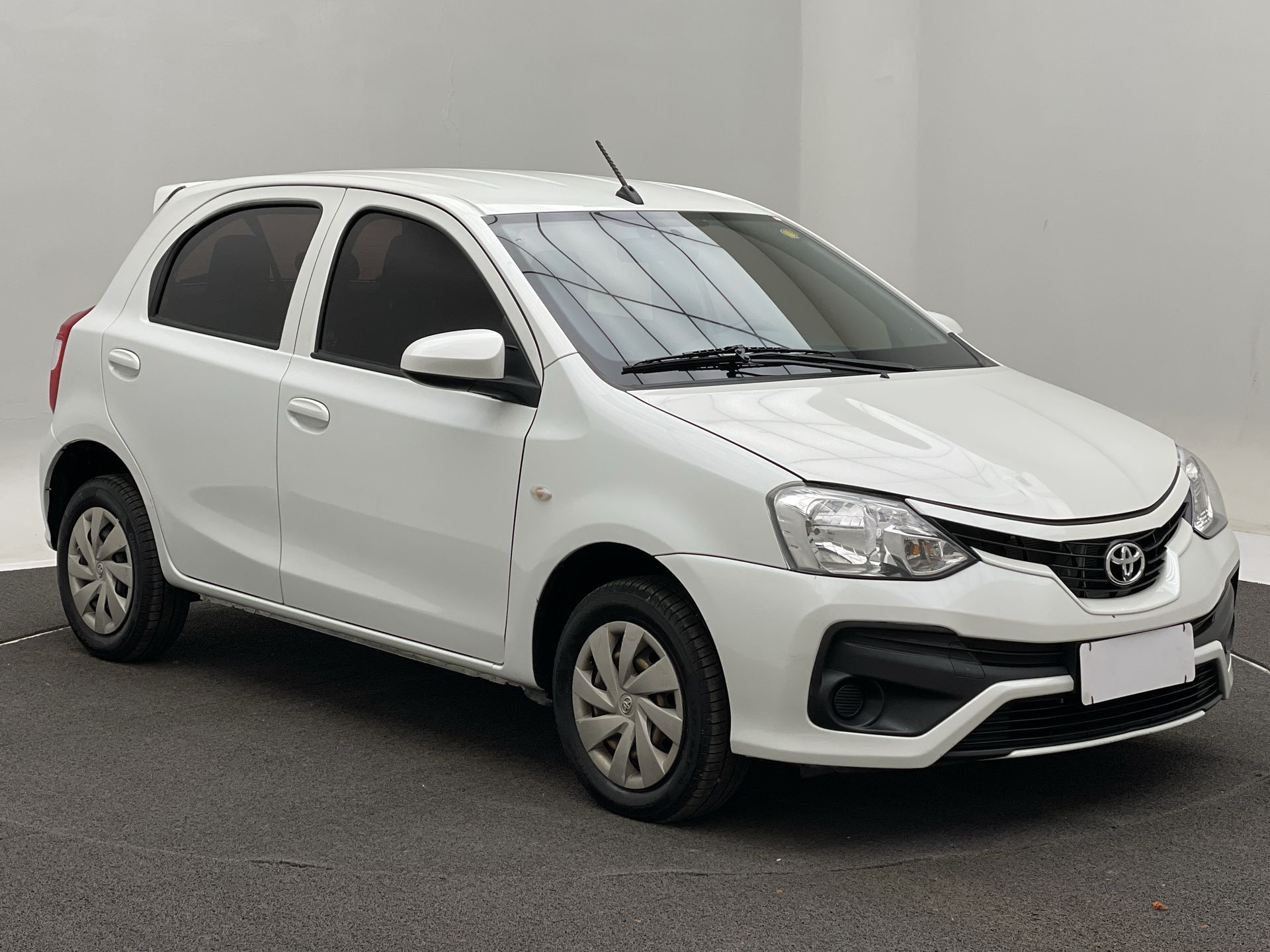 Toyota-ETIOS-ETIOS X  1.3 Flex 16V 5p Mec.