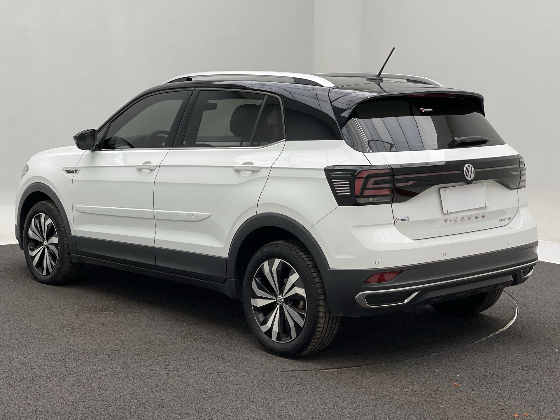 VW - Volkswagen-T-Cross-T-Cross Hig. 250 TSI 1.4 Flex 16V 5p Aut