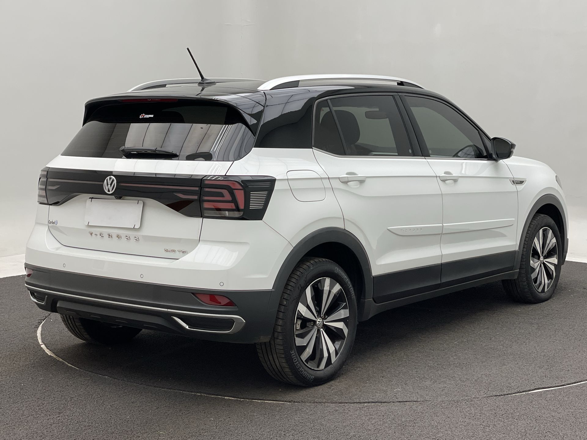 VW - Volkswagen-T-Cross-T-Cross Hig. 250 TSI 1.4 Flex 16V 5p Aut