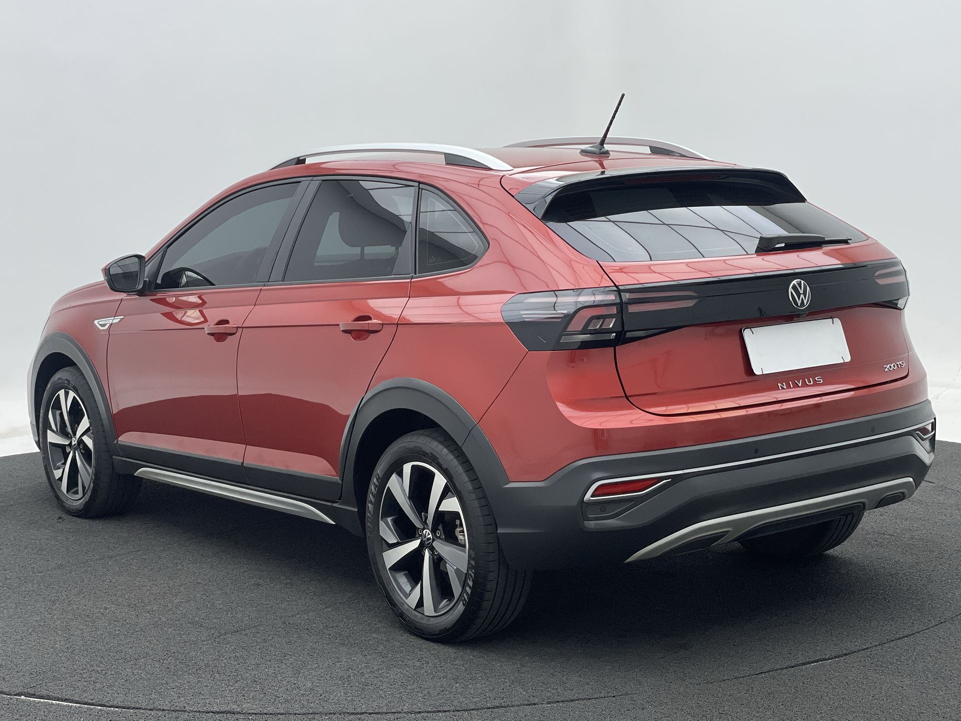 Nivus Highline 1.0 200 TSI Flex Aut.